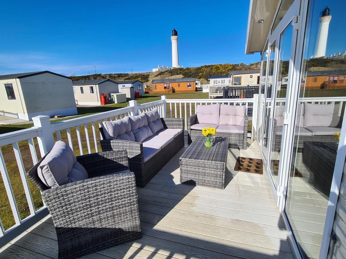 Helmsley Luxury Lodge Lossiemouth Exteriör bild